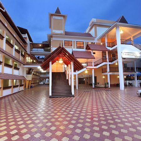 Rajavalsam Guruvayur Guruvāyūr Exterior foto