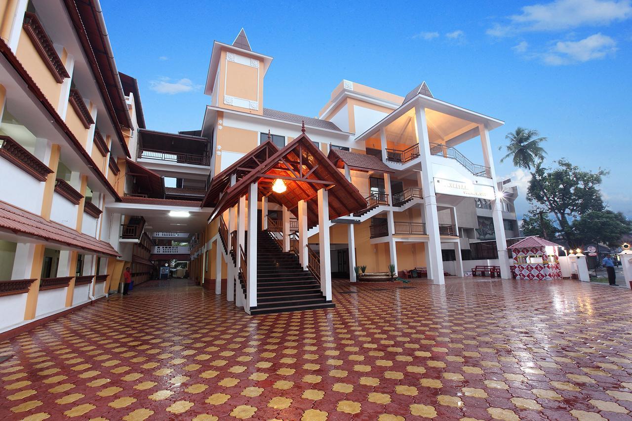 Rajavalsam Guruvayur Guruvāyūr Exterior foto